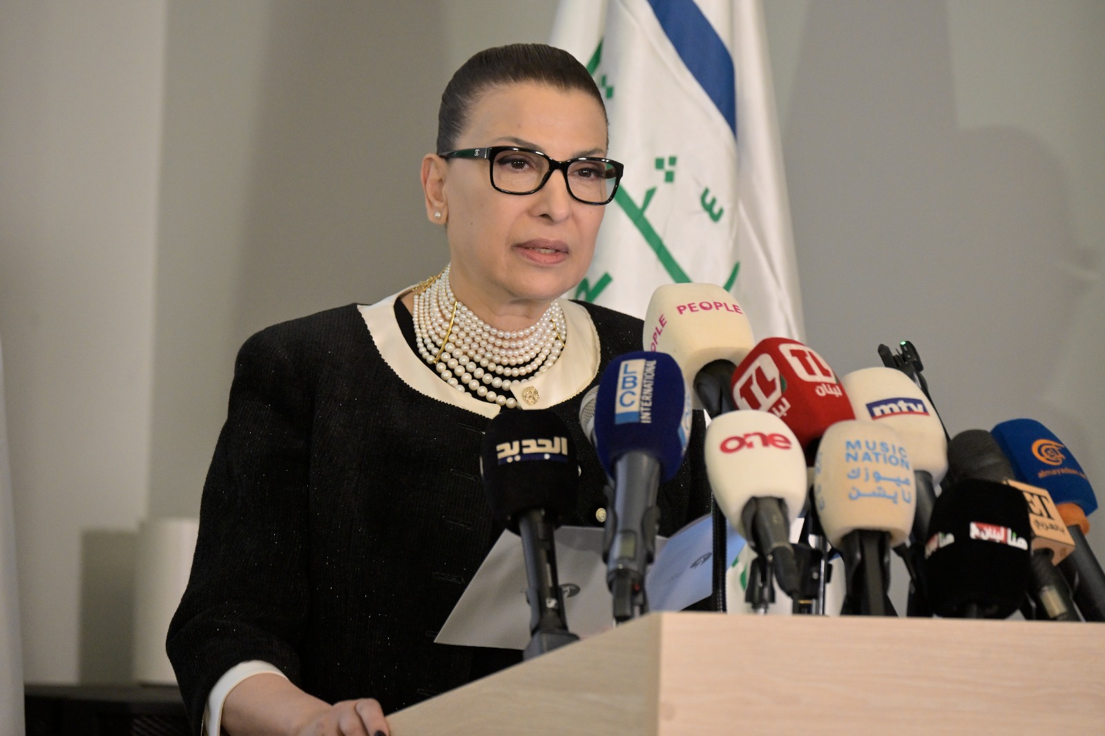 سعادة هدى إبراهيم الخميس كانو (نبيل اسماعيل)