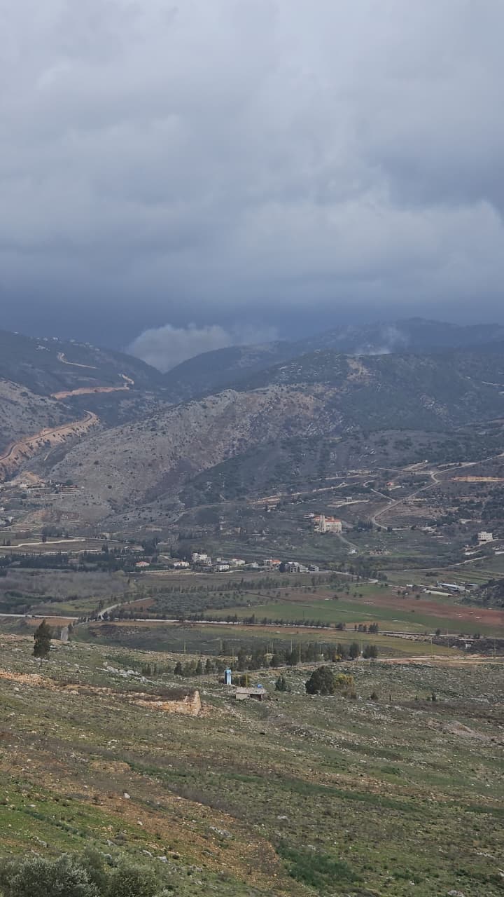 صورة متداولة من الغارات الإسرائيلية.