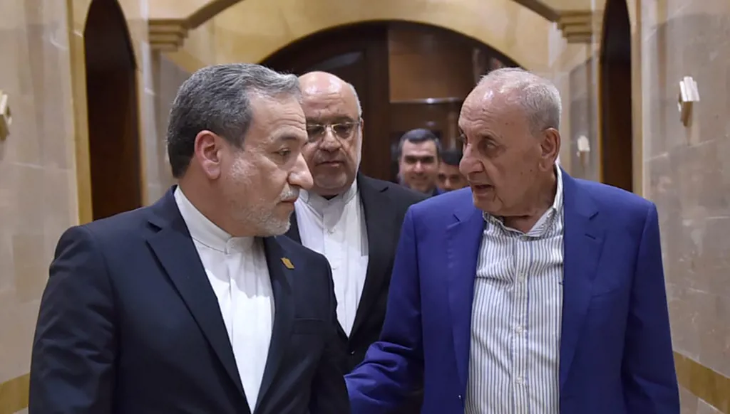 أيّ قواعد وأصول تحكم الزيارات بين الدول؟ اللقاءات بلا دعوة لا تندرج ضمن البروتوكول