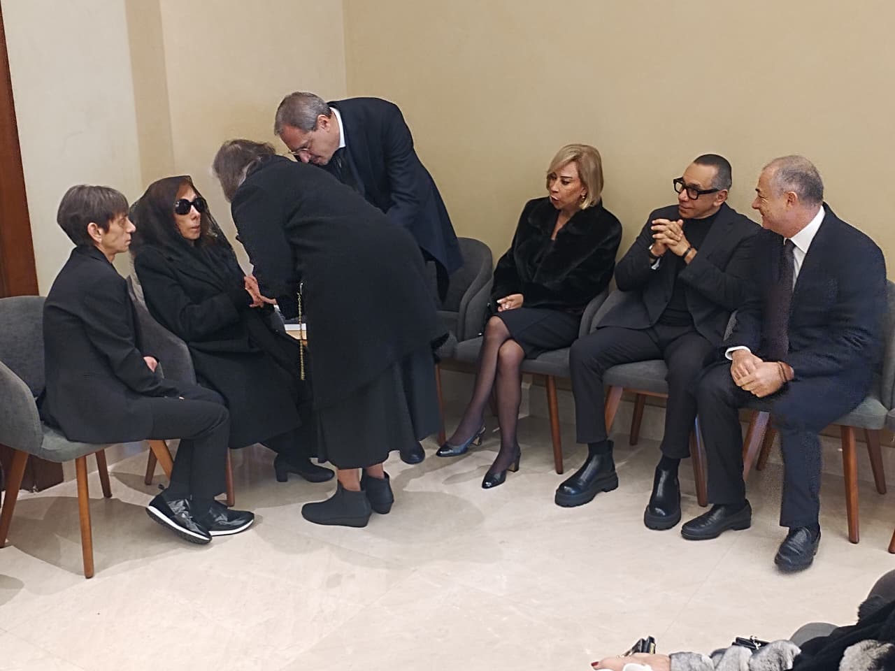 حضور نعمت عون والسفير المصري. (النهار)