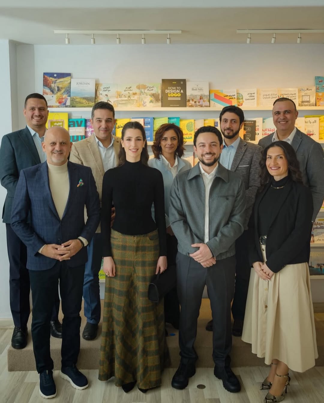 الأمير الحسين والأميرة رجوة يدعمان المعرفة العربية في زيارة لجبل عمّان ناشرون (انستغرام)