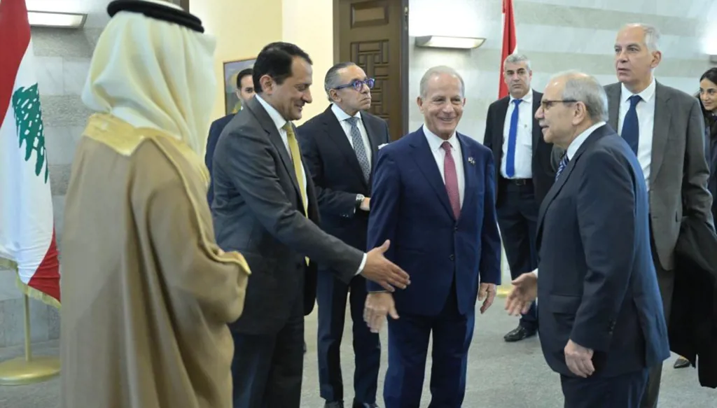 المجموعة الخماسية مجدداً إلى الضوء دعماً للسلطة... موعد مؤتمر دعم الجيش على نار زيارة لودريان