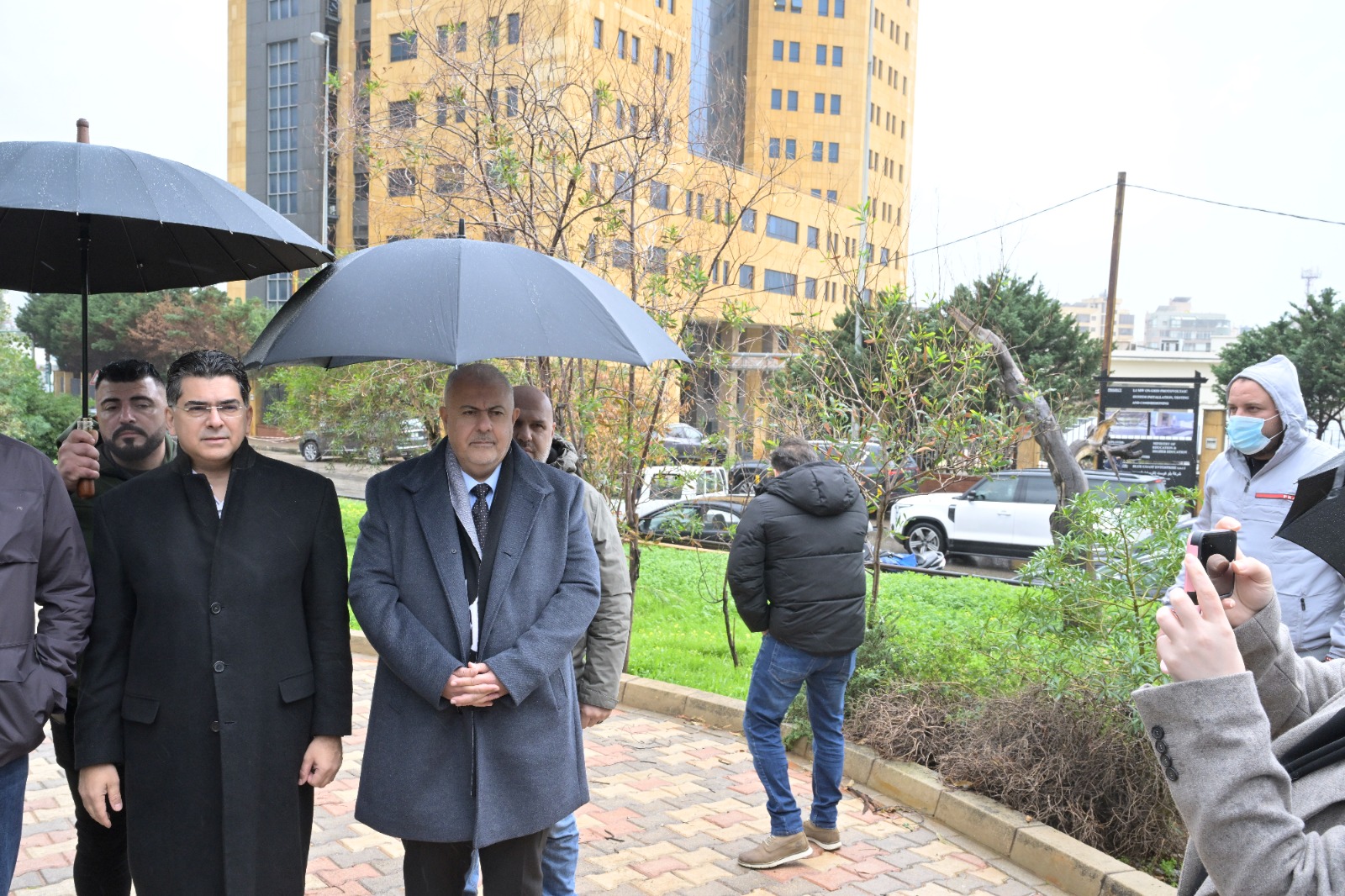 وزير الإعلام تفقّد التحضيرات لإقامة حديقة الإعلاميين قبالة قصر الأونيسكو (نبيل إسماعيل).