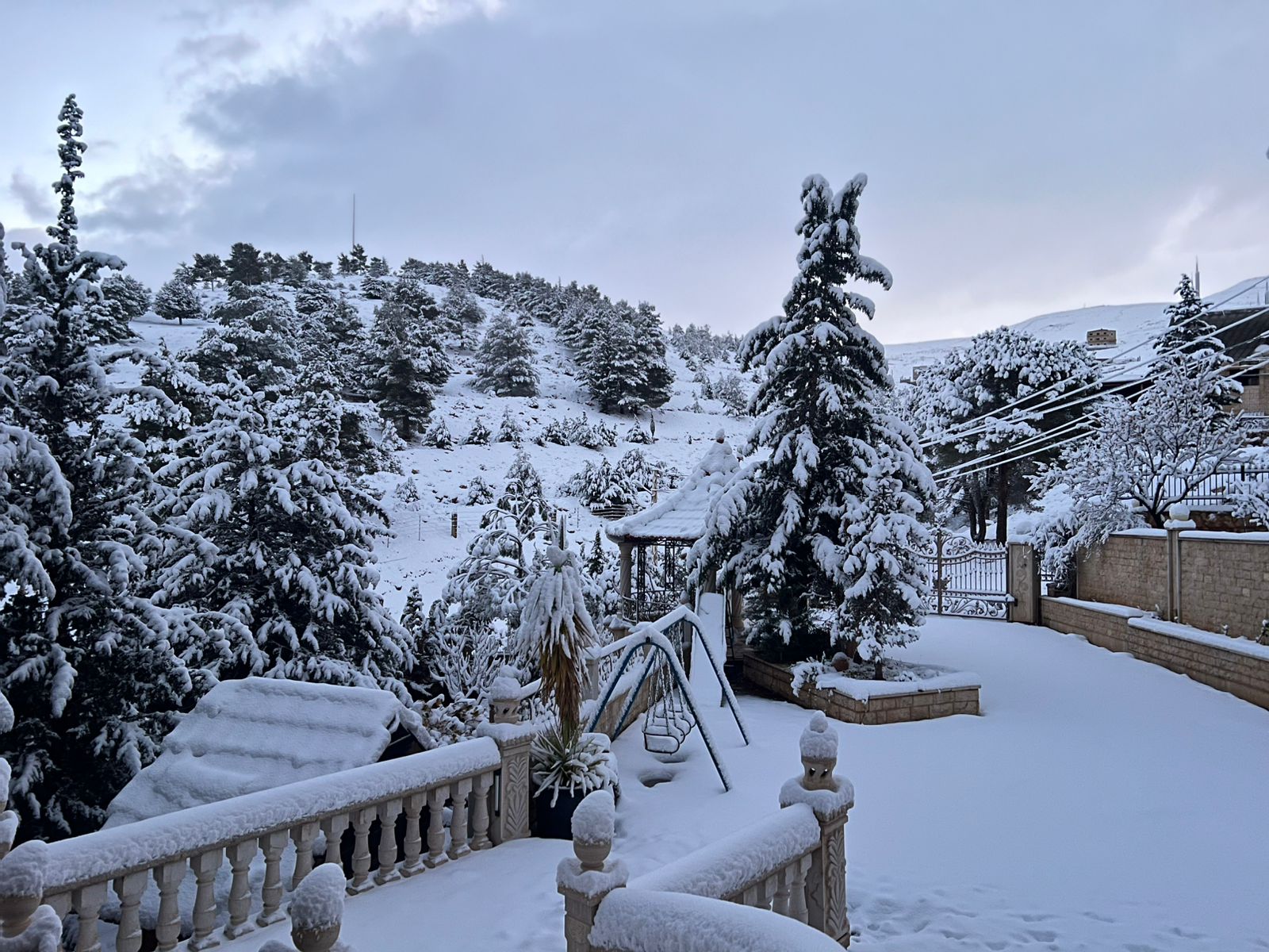 الثلج شرق لبنان. (النهار)