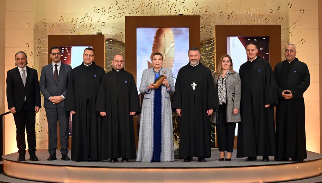 تقديراً لإسهاماتها في قطاعَي الثقافة والفنون... الجامعة الأنطونيّة تمنح هدى إبراهيم الخميس جائزة "الريشة الذهبية"