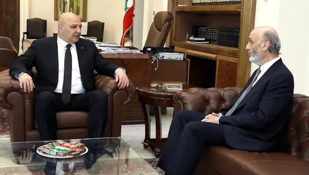 اتصال متأخّر بين جعجع والرئيس عون