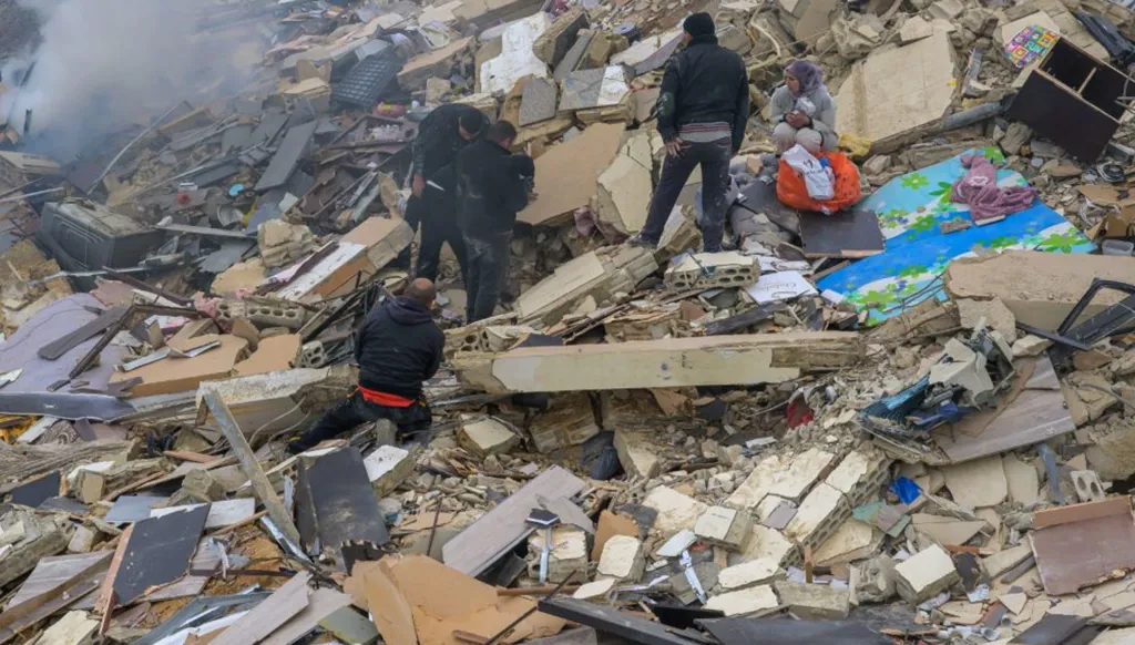 الخلاف مع الحزب يتّسع: النيابة العامة تتحرك ورئيس الحكومة يؤكد المضي قدماً شمال الليطاني