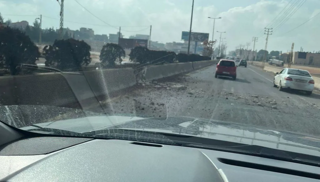 مسيّرة تطارد وتستهدف سيارة في بعلبك (صور - فيديو)