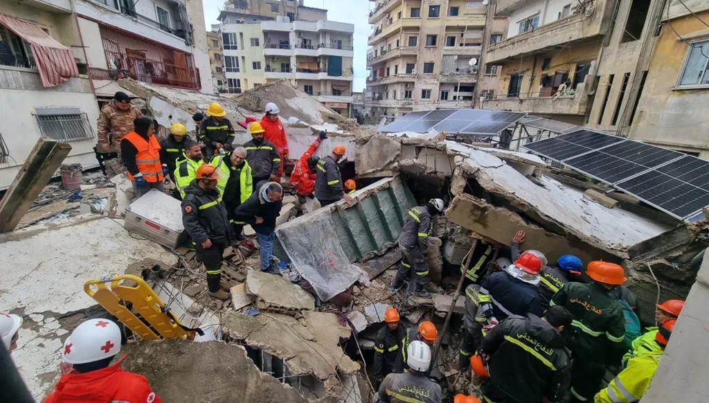 طرابلس تودّع أليسار المير شهيدة تحت الركام… غضب وحزن عارم ودعوات للحداد بعد مأساة القبة (صور وفيديو)