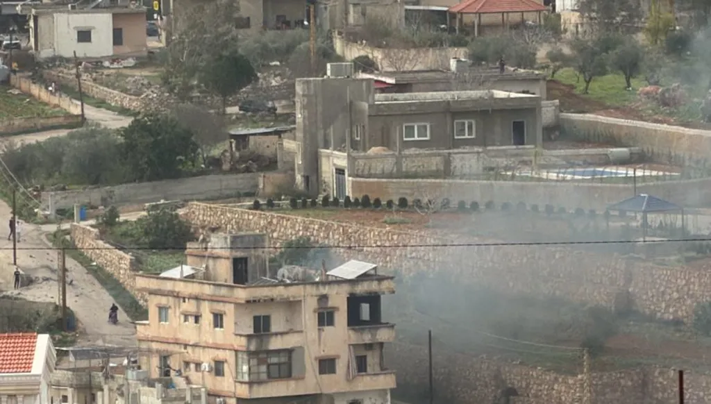 مسيّرة إسرائيلية تستهدف منطقة العاصي عند أطراف بلدة صديقين في جنوب لبنان