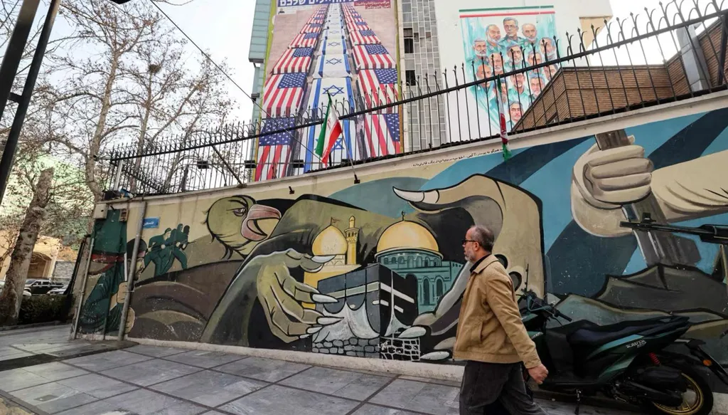 إيران على مفترق الزمن: خيارات ترامب وآفاق تزعزع النظام