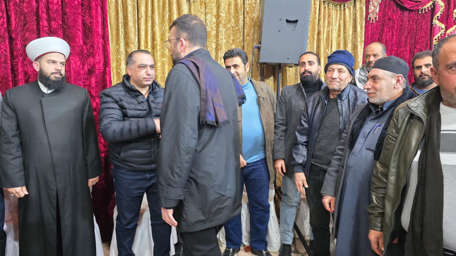 من زيارة الحريري إلى بعلبك. (النهار)