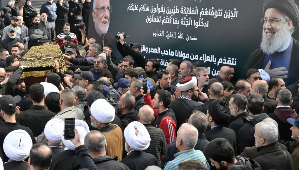 "حزب الله" ينعى والد السيد نصرالله… والتشييع في روضة الشهيدين (صور)