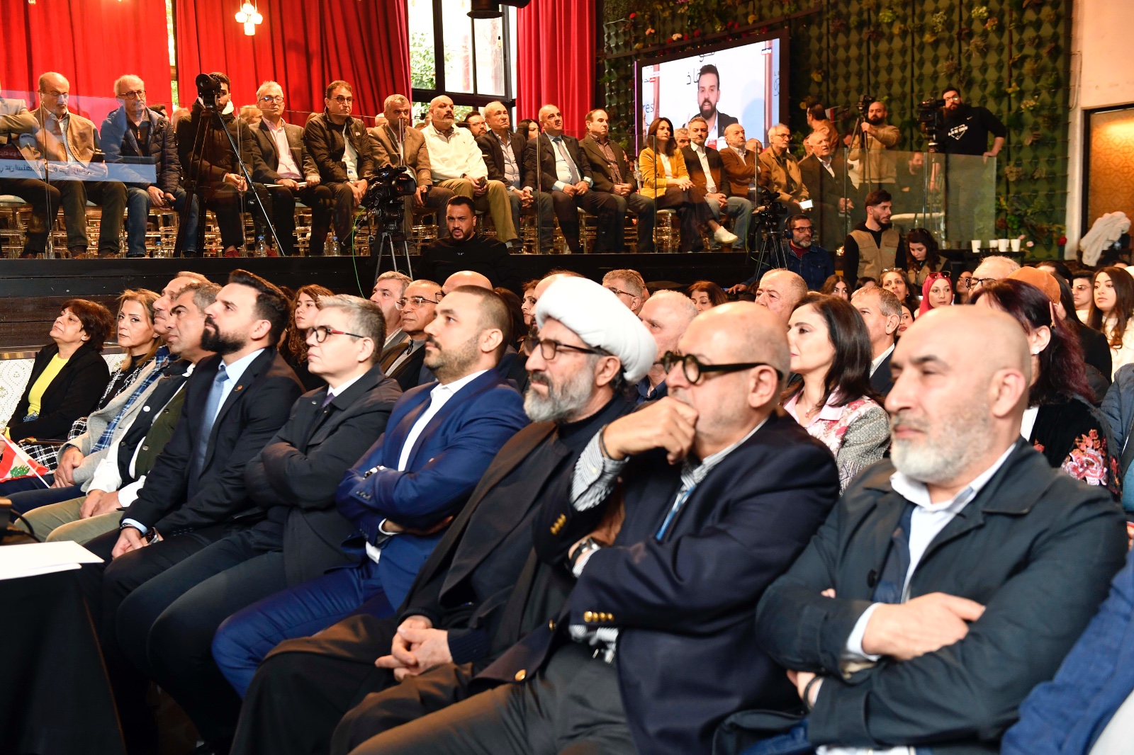 جانب من الحضور.