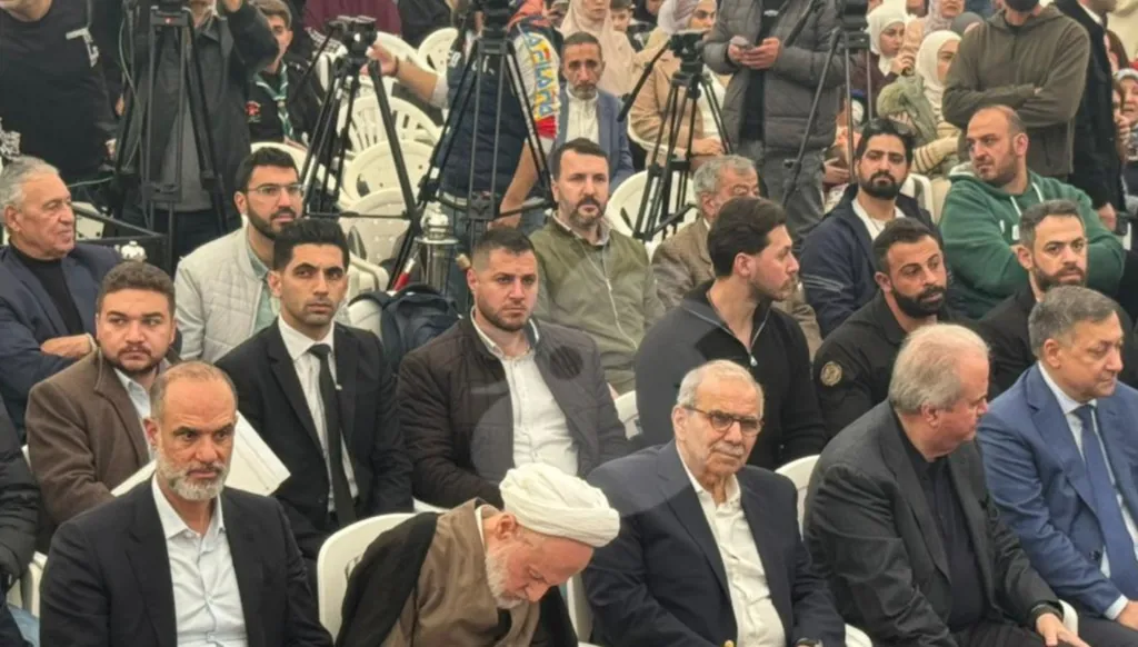 سلام خلال مشاركته في افتتاح "سوق البيدر" في النبطية بمشاركة عدد من النواب والوزراء وحشد من الأهالي