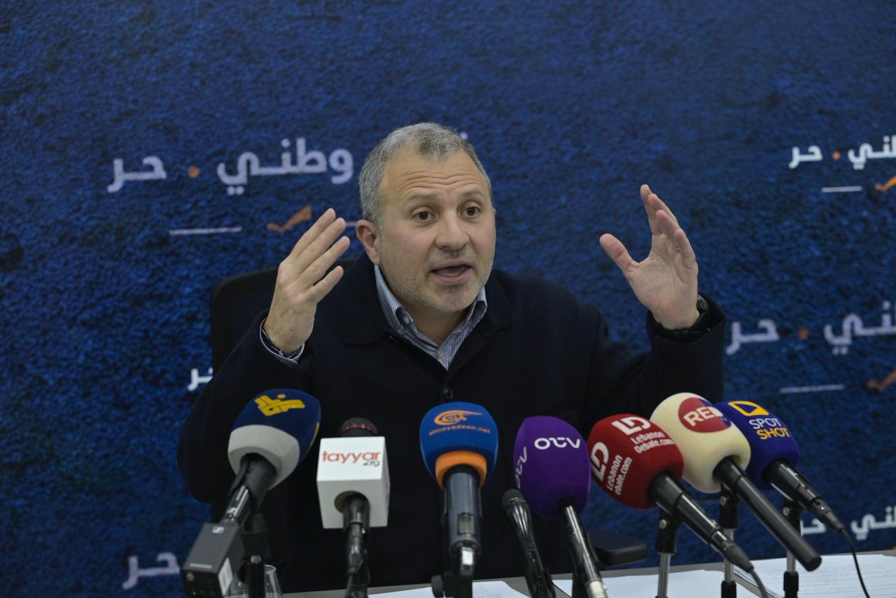 باسيل خلال المؤتمر الصحافي (نبيل اسماعيل)