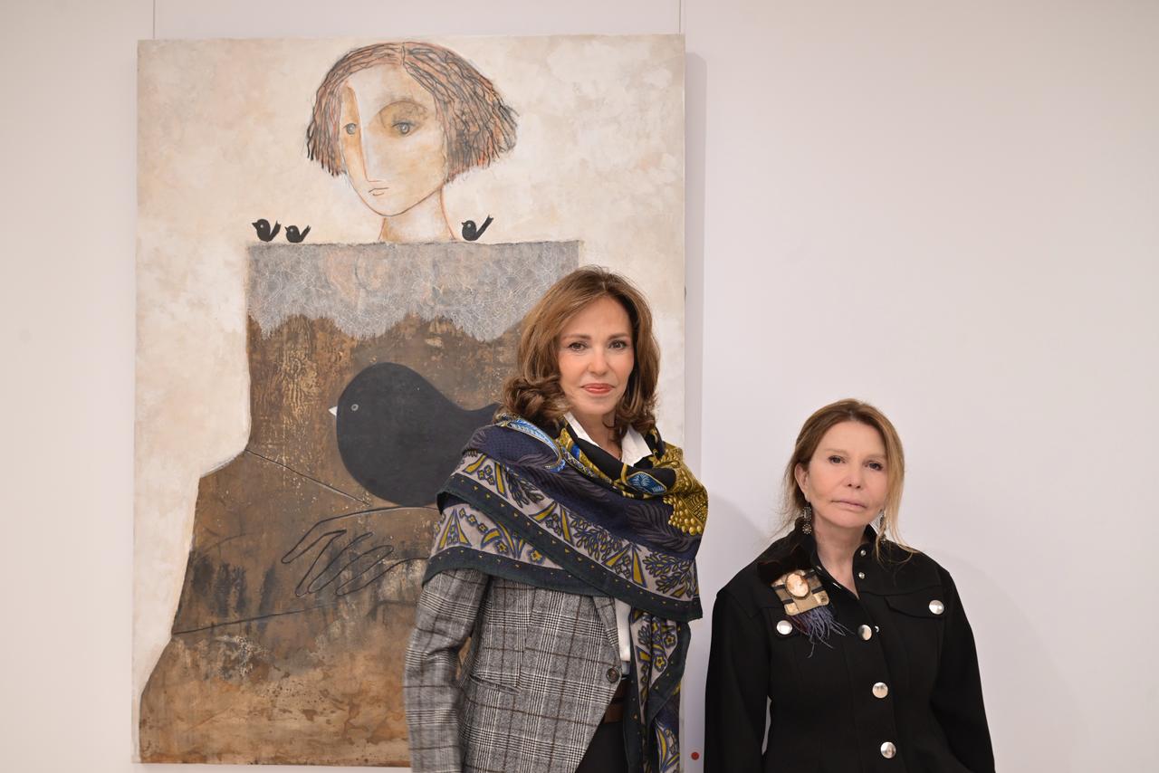 الفنانة سعاد مردم بك والسيدة نورا جنبلاط. (نبيل إسماعيل)