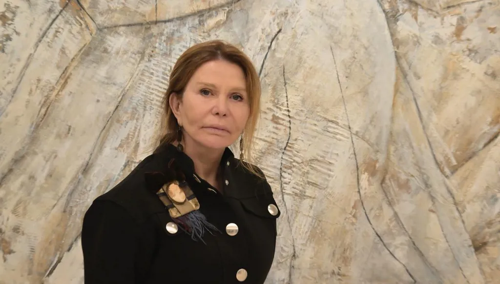 سعاد مردم بك في بيروت… معرض جديد يكرّس حضورها العربي والعالمي