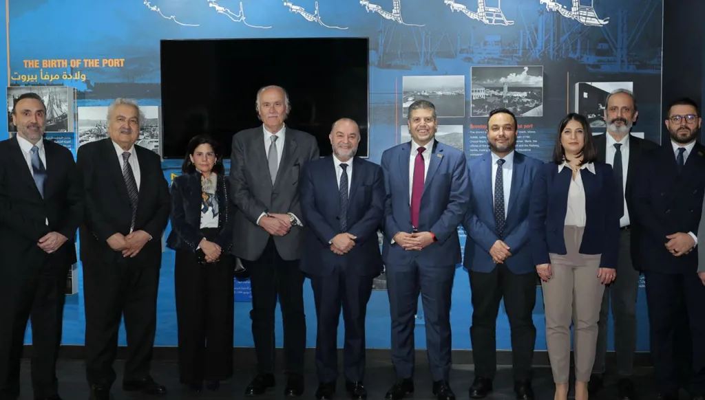 فتح أبواب مرفأ بيروت ليلاً اعتباراً من 2 آذار… ومذكرة تفاهم لمشاريع استراتيجية