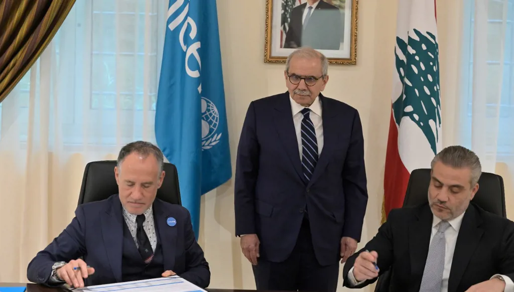 "اليونيسف" والحكومة اللبنانية تٌوقّعان خطط العمل المشتركة لتعزيز حياة الأطفال في لبنان (صور)