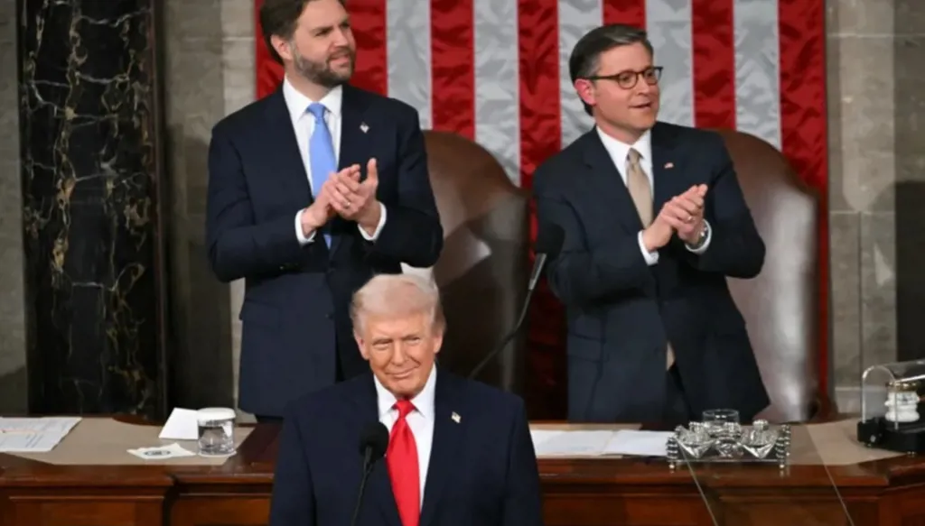 ترامب في خطاب حالة الاتحاد: أميركا دخلت "العصر الذهبي" وحدودنا باتت آمنة