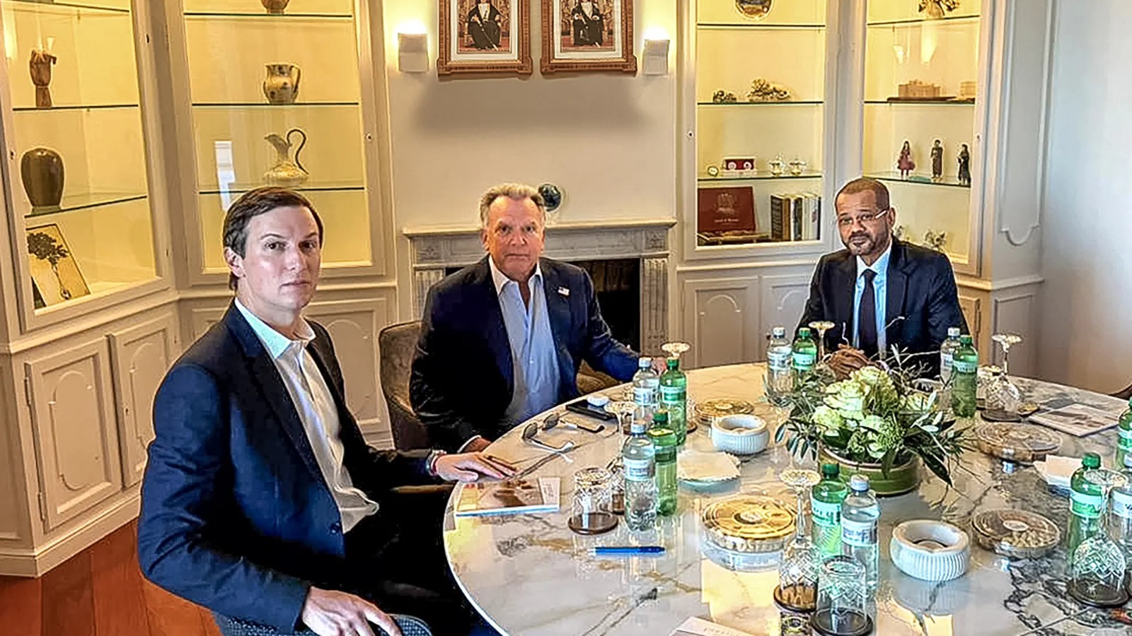 ويتكوف وكوشنر والبوسعيدي في جنيف (إكس).