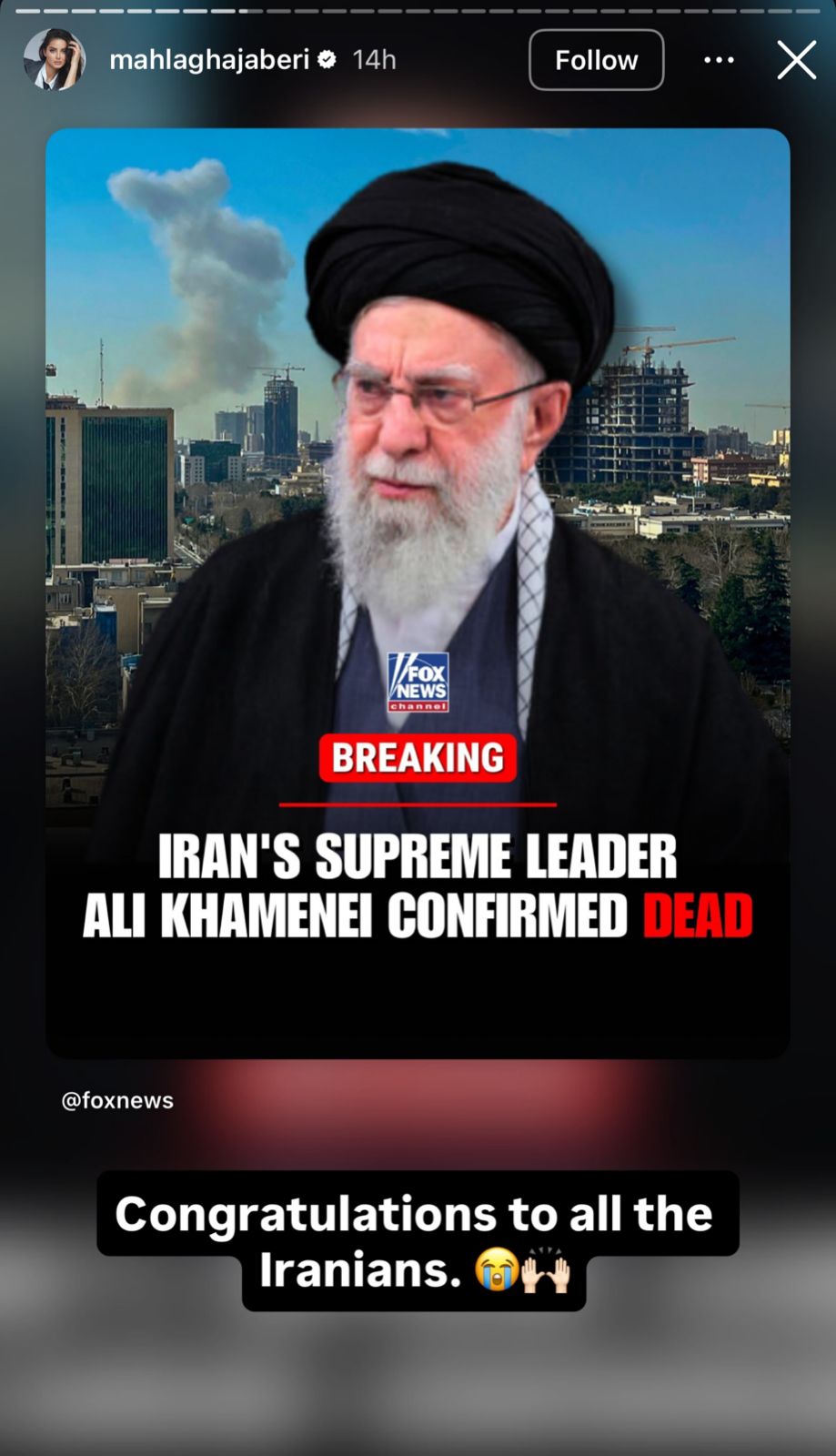 عارضة الأزياء الإيرانية مهلاغا جابري تهنئ الشعب الإيراني بمقتل خامنئي (إنستغرام).