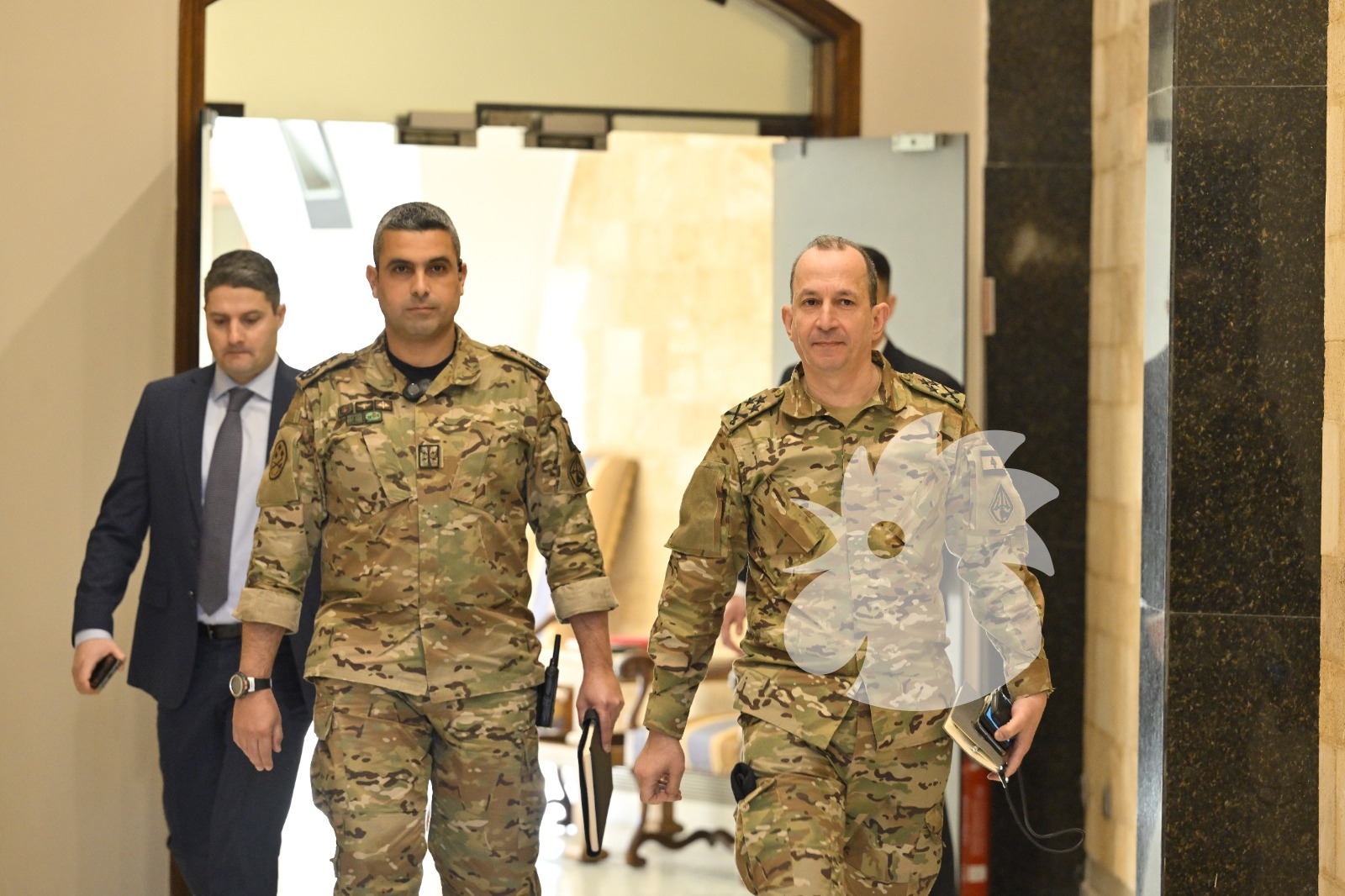 قائد الجيش. (نبيل إسماعيل)