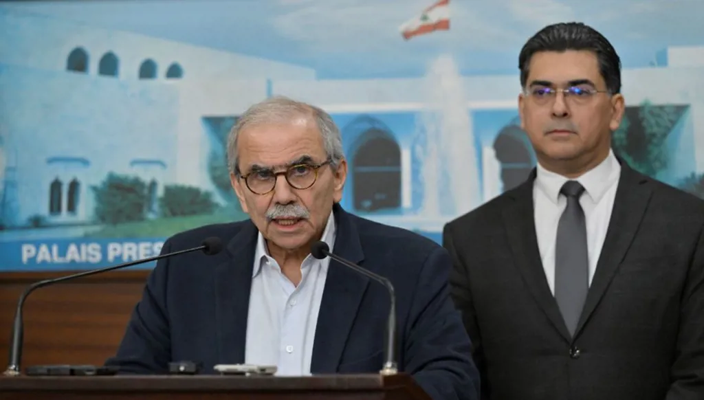 "حزب الله" يتهوّر مجدداً مستدرجاً الحرب والتهجير... قرار مفصلي للحكومة يحظر "الحزب العسكري"