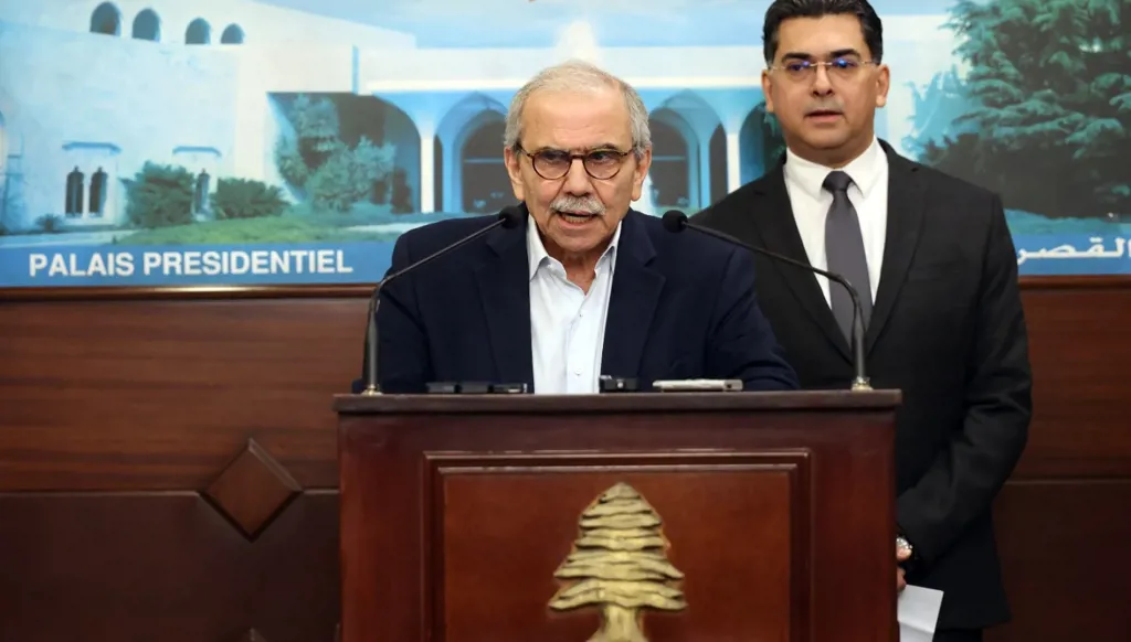 تأييد لقرار الحكومة حزر النشاط العسكري لحزب الله