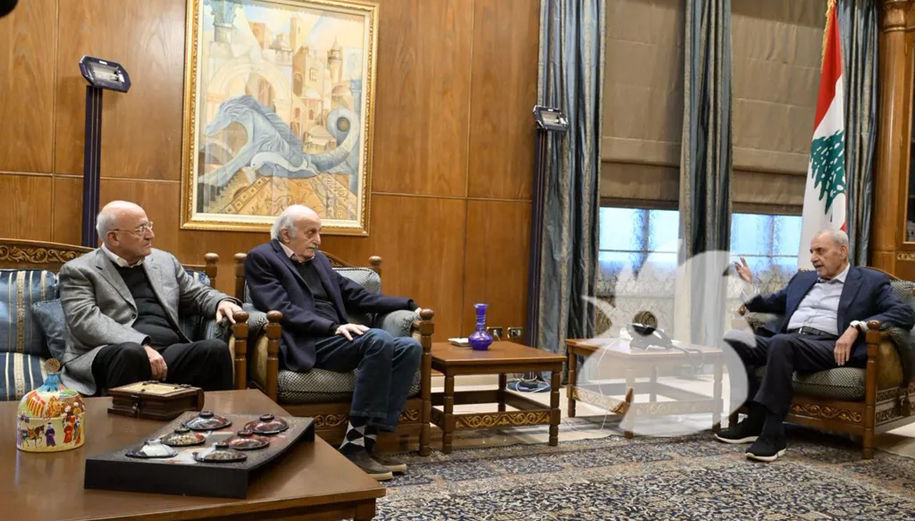 لقاء بري وجنبلاط (بعدسة الزميل نبيل إسماعيل).