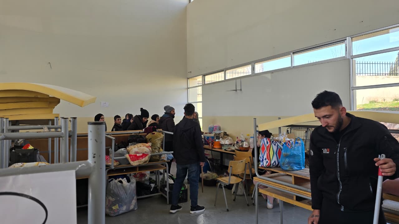 النازحون في دير الأحمر. (لينا إسماعيل)