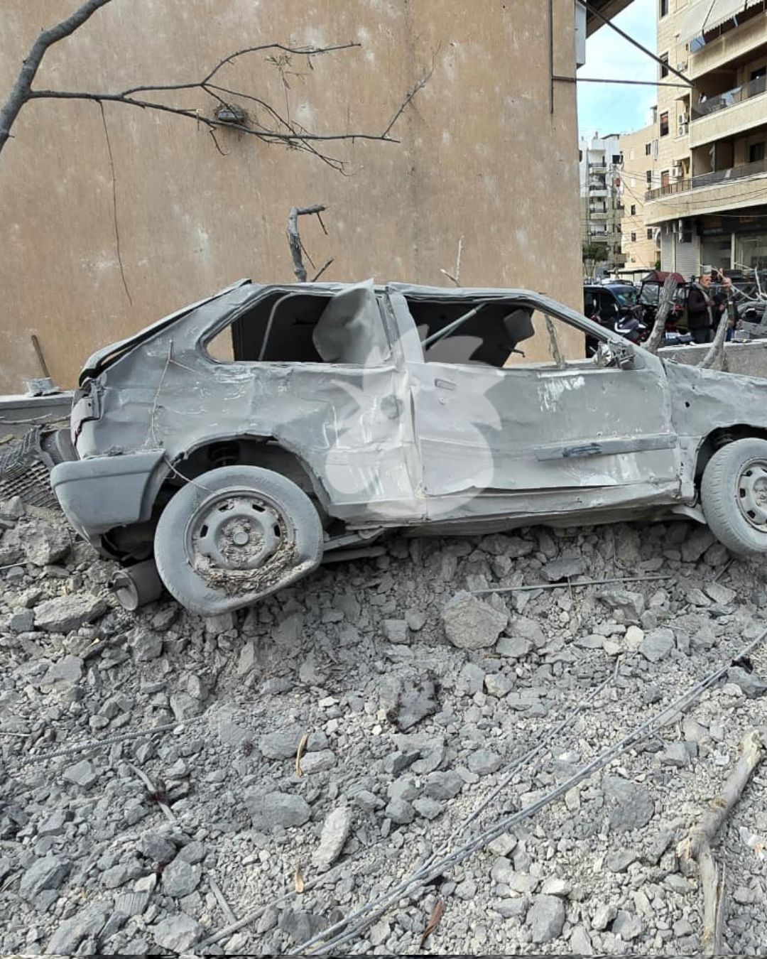 سيارة محترقة. (أحمد منتش)