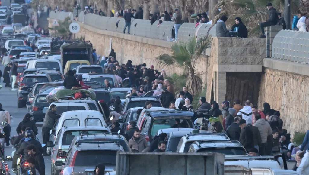 قوى الأمن: إزالة السيارات المتوقفة على الخط المزدوج والطرق المعيقة للسير في بيروت