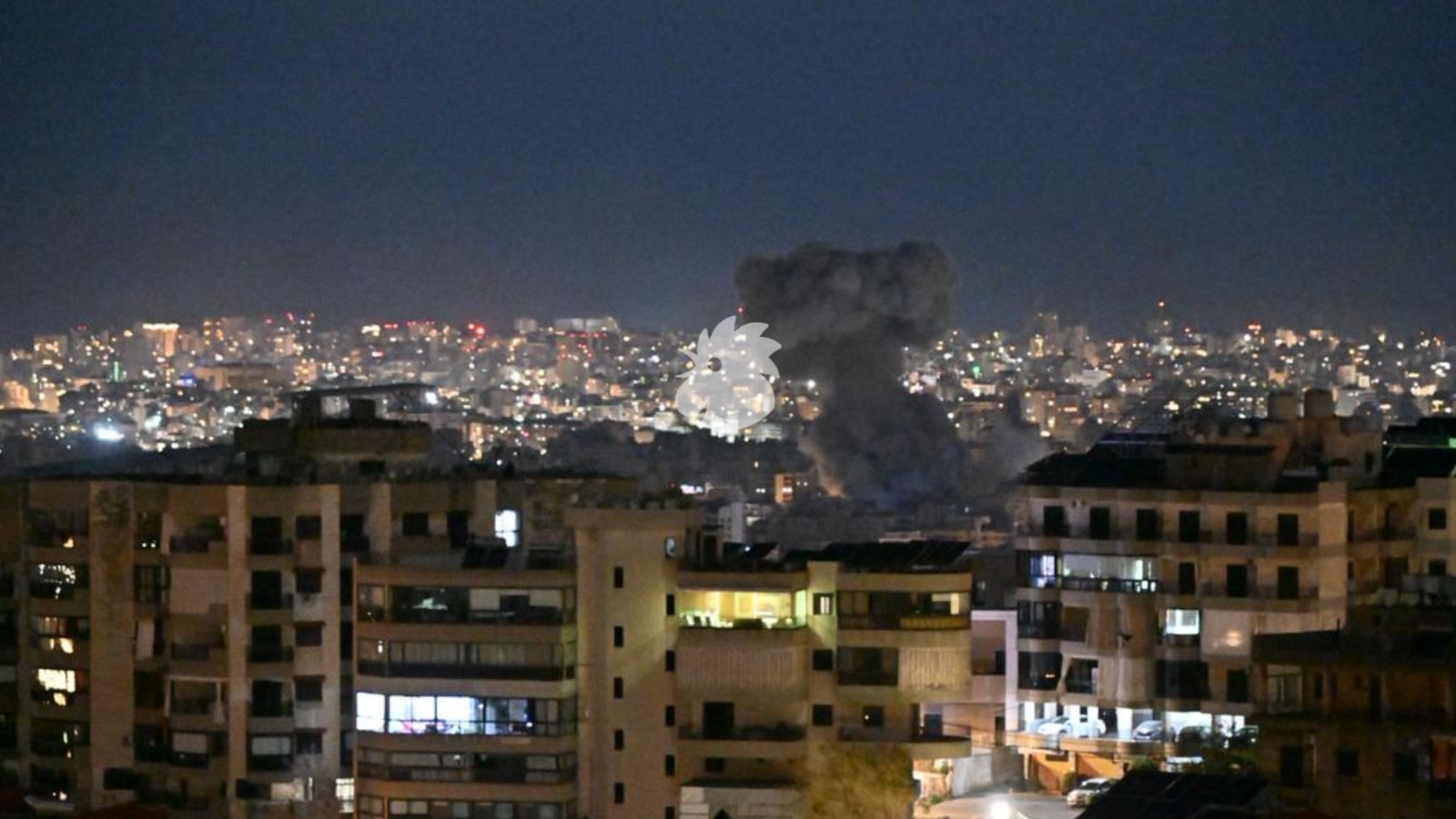 دخان في سماء الضاحية. (حسام شبارو)