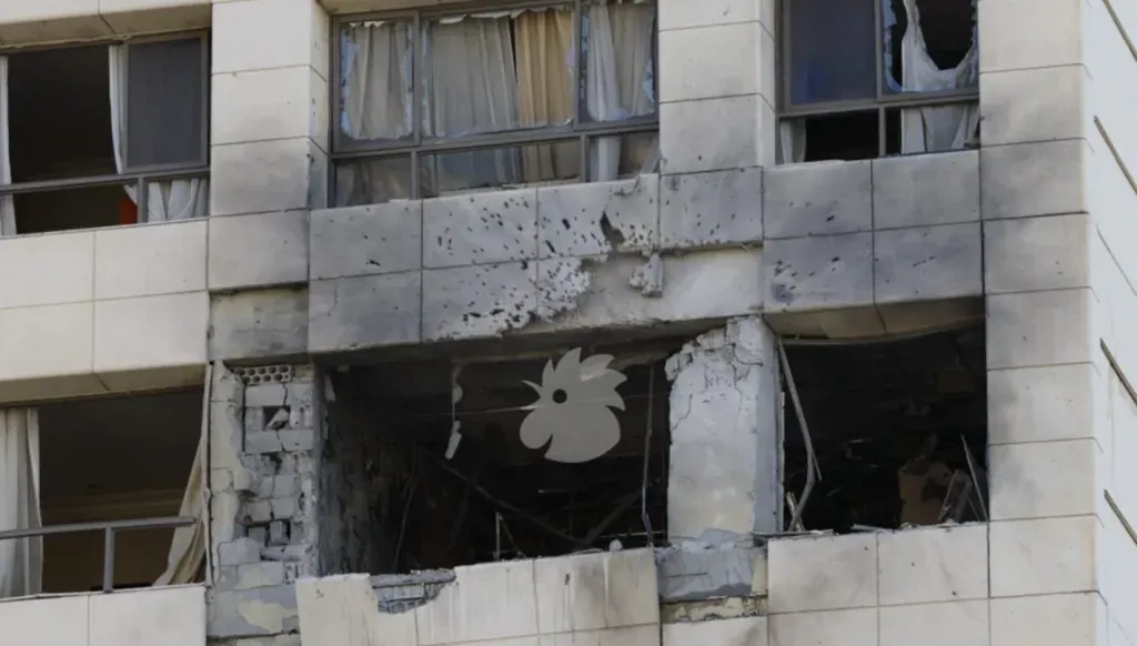 الجيش الإسرائيلي يعلن مقتل خمسة قيادات بارزة من فيلق القدس في غارة جوية على بيروت