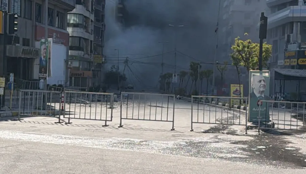 بالفيديو- غارات إسرائيلية تستهدف أفرع "القرض الحسن" في لبنان