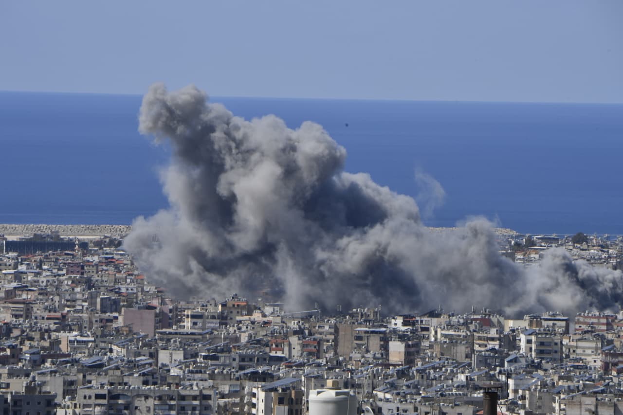 غارات إسرائيلية على ضاحية بيروت الجنوبية (حسام شبارو). 