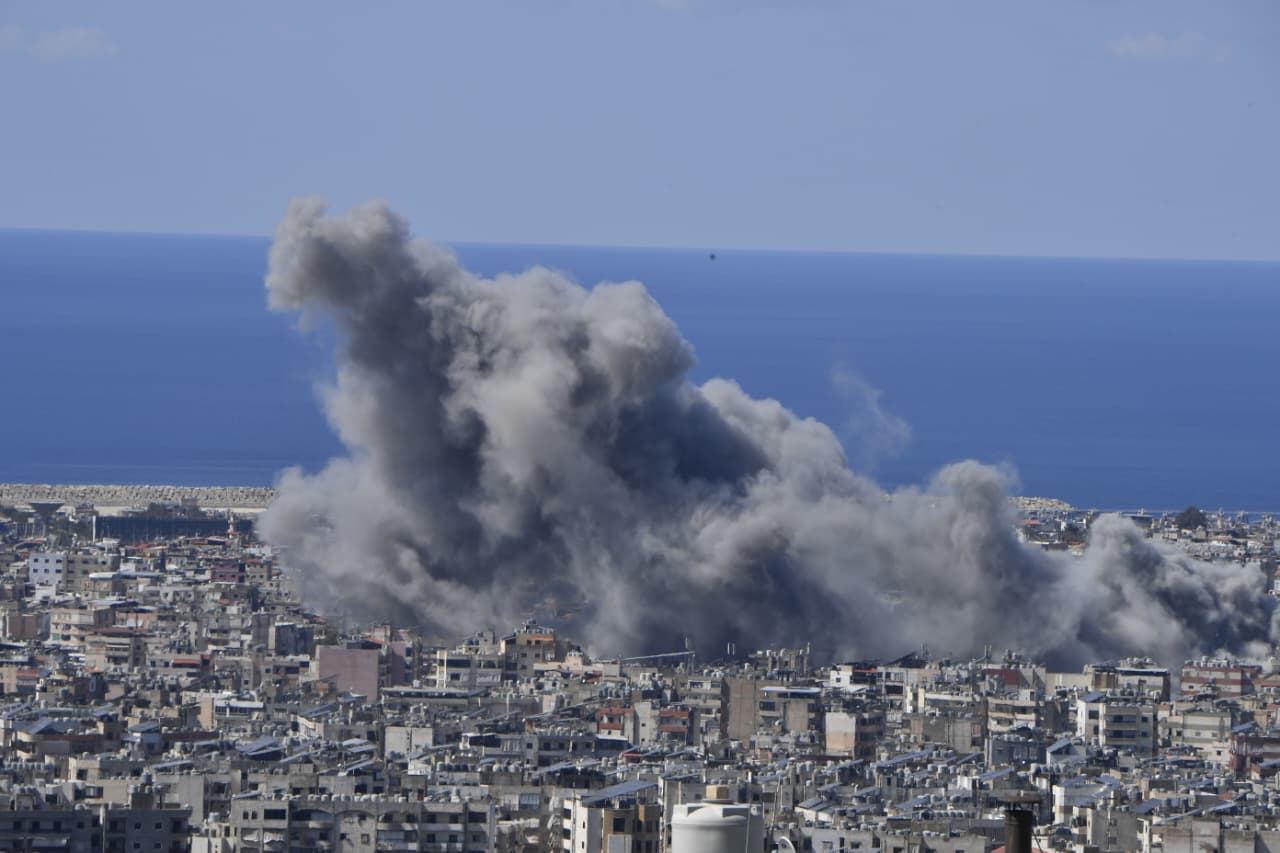 الضاحية تحت القصف (نبيل اسماعيل)