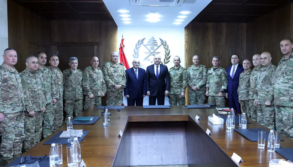 عون من اليرزة: سأقف سدّاً منيعاً عند التعرّض للمؤسسة العسكرية ومن هو على رأسها