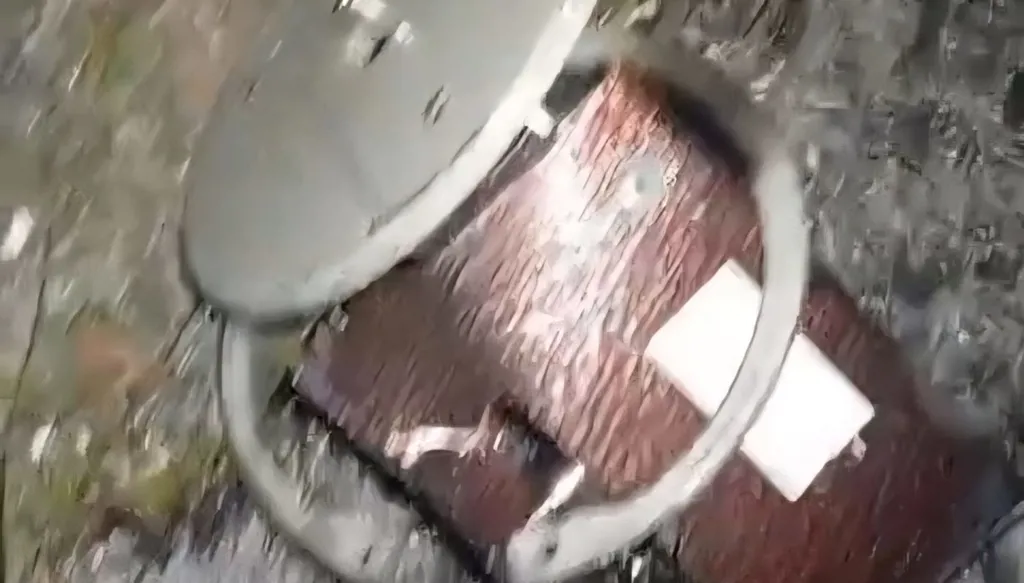 بالفيديو- سقوط مسيّرة في حقل بين عكار والهرمل... والجيش اللبناني يحضر لمعاينتها