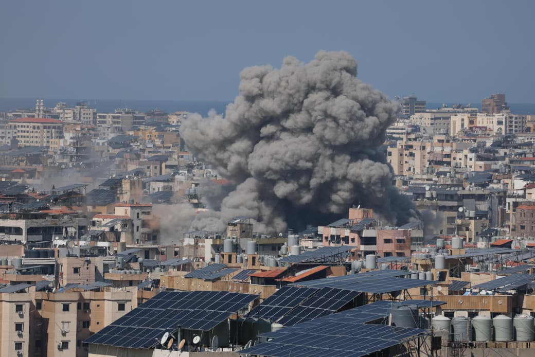 غارة على الضاحية (حسام شبارو)