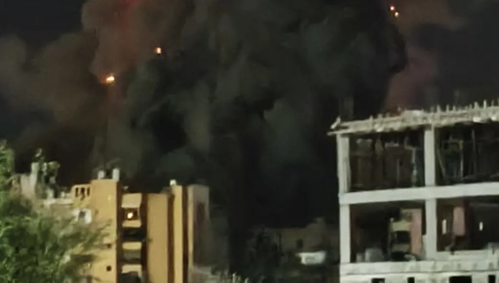 غارات إسرائيلية عنيفة تستهدف الضاحية الجنوبية لبيروت (صور)