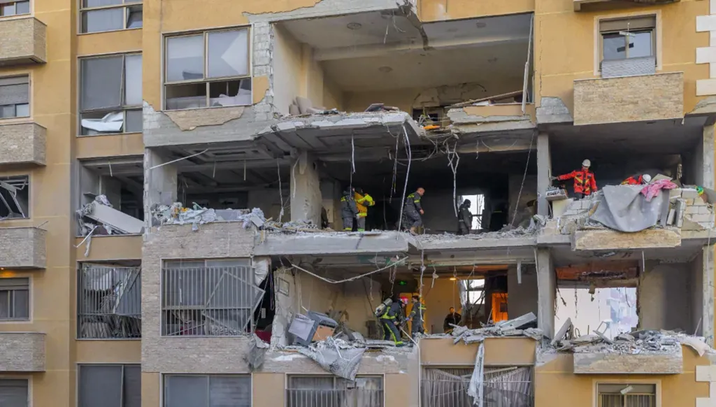 لماذا تصعّد إسرائيل مطاردة "حماس" في لبنان؟