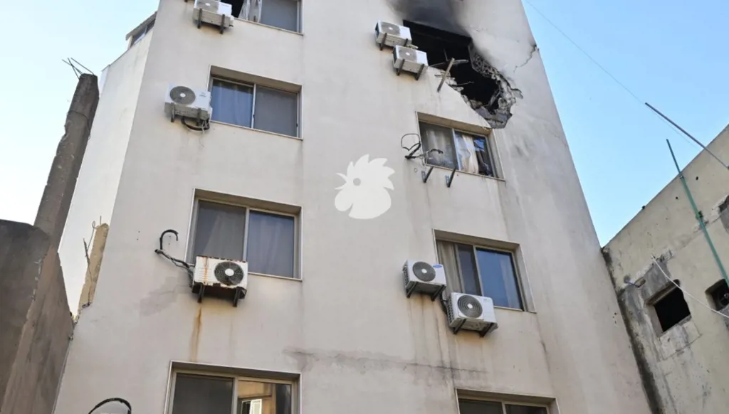 المبنى المستهدَف (حسام شبارو).