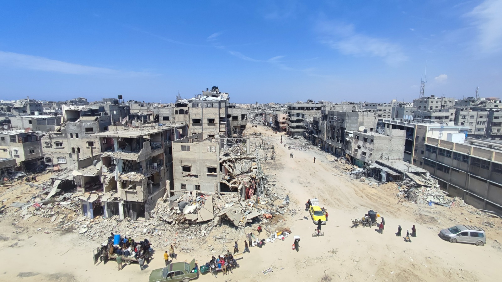 وجع النزوح من خان يونس قطاع غزة بعد القصف الاسرائيلي المتواصل (الصورة محمد رباح)