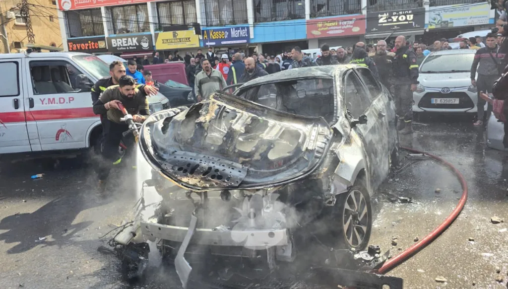 السيارة المتستهدَفة في صيدا (أحمد منتش).