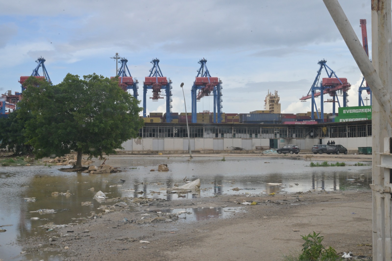 مرفأ بيروت. (نبيل إسماعيل)