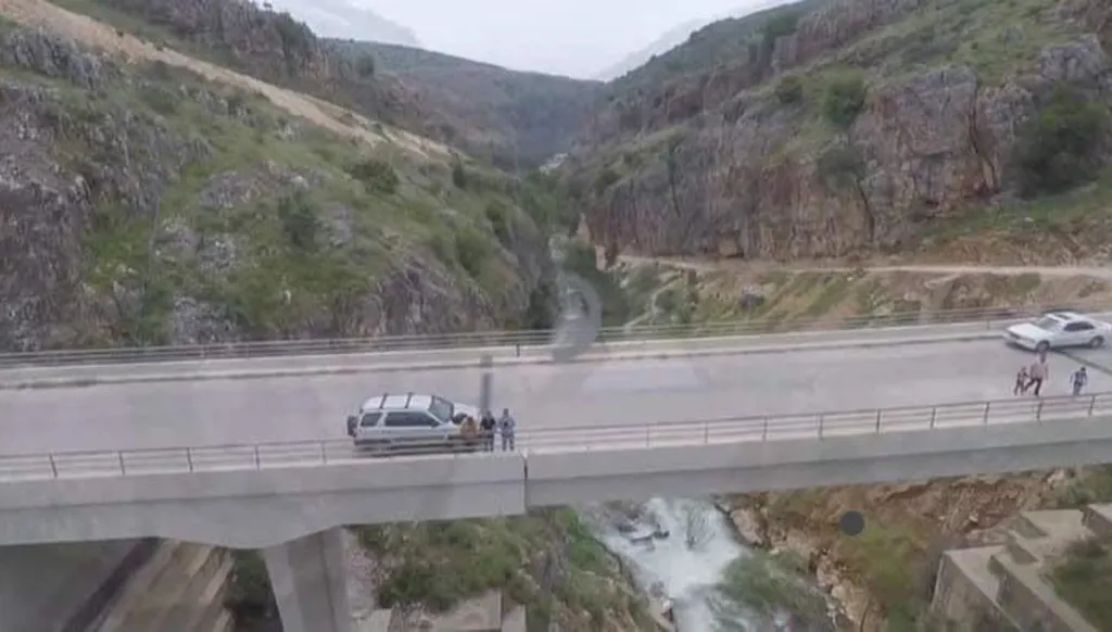 ماذا نعرف عن جسر الدلافة الذي استهدفته إسرائيل؟