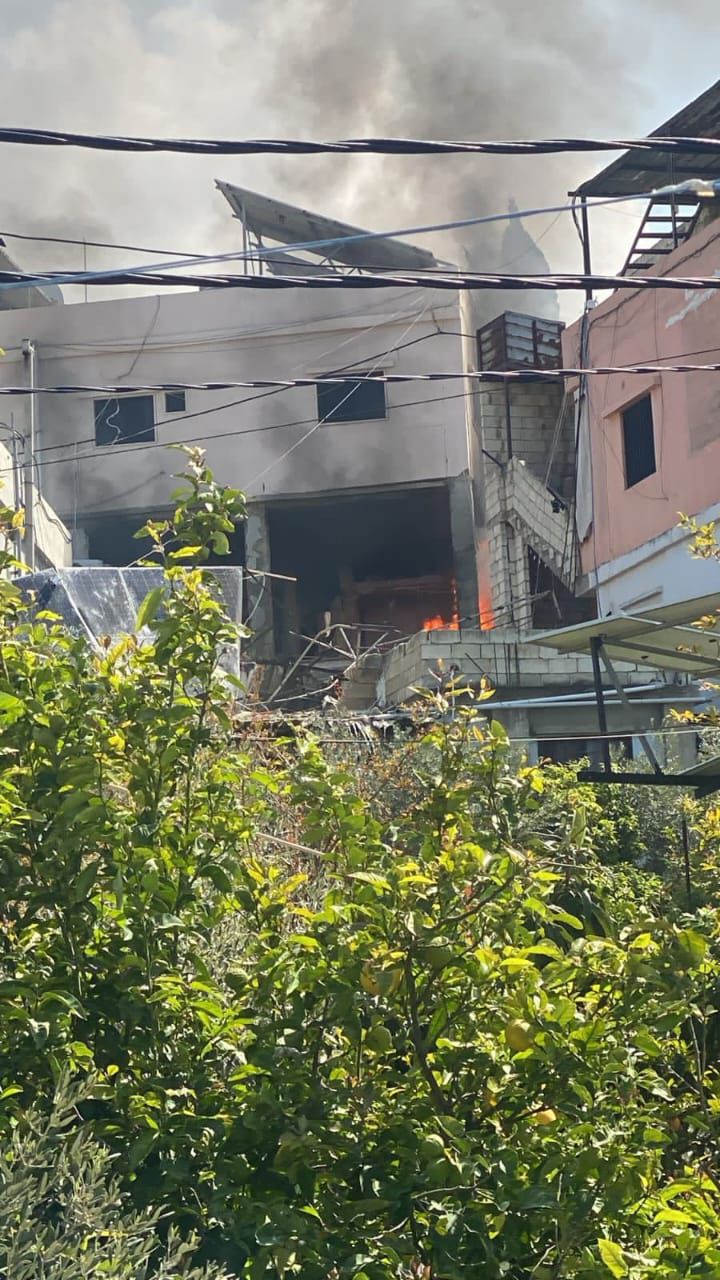 غارة على مخيم المية ومية 